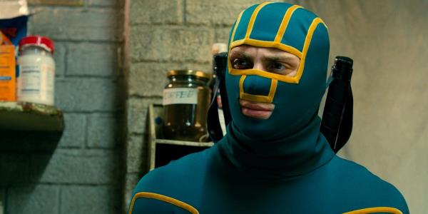 Kick-Ass (Aaron Johnson) looking co<em></em>nfused in Kick-Ass 2